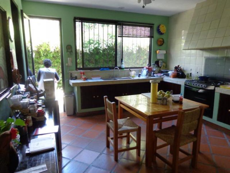 {"esp":"Casa 2"}