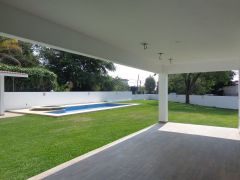 {"esp":"AMPLIA TERRAZA","ing":""}